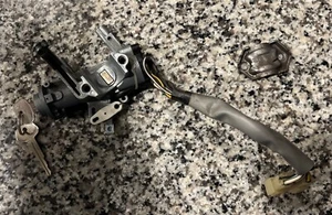 1998 Suzuki Every Van Used Ignition Switch OEM Number 37101-52851 - Picture 1 of 4