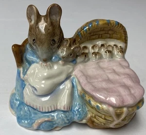 Vintage Beatrix Potter "Hunca Munca & Her Babies”Figurine Warble Co. English - Picture 1 of 7
