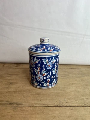 VINTAGE EDIP GINI KUTAHYA TURKEY HAND MADE BLUE, RED & WHITE PRESERVE POT 1991 - Image 1 of 4