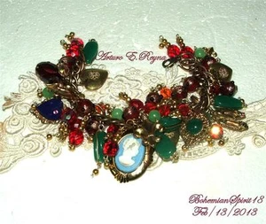 VINTAGE CHARMS BRASS HEART CAMEO CZECH GLASS BEADS ARTISAN CHANKY BRACELET - Bild 1 von 1