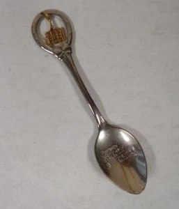 Marriott's Great America Vintage Souvenir Spoon w/ Dangling Gold Carousel Charm - Picture 1 of 6
