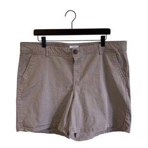 Maurices Women's Plus Size 18W Brown Beige Chino Casual Shorts - Picture 1 of 4