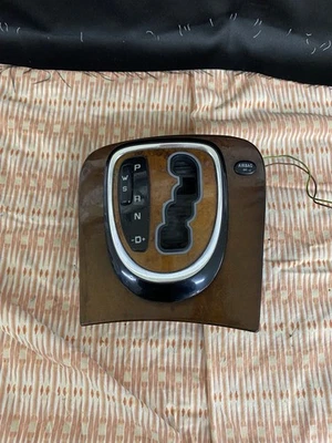 Embellecedor de palanca de cambios OEM 2000-2006 Mercedes-Benz W220 S500 S430 2202673324 Foto 1 de 4