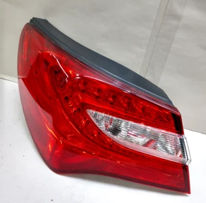 2011-2014 Chrysler 200 Convertible Tail Light Driver Left Side OEM - Picture 1 of 6
