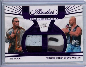 The Rock Steve Austin 2024 Panini Perfetto WWE Doppio Memorabilia Relic #6/8 - Foto 1 di 2