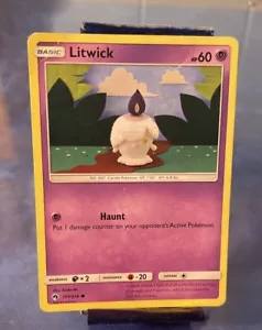 Litwick 101/214 - Lost Thunder - Common - Pokemon Card TCG - LP - Picture 1 of 2