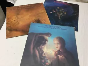 Moody Blues -3 Vinyl Albums On Threshold, Every Good Boy, Etc - Foto 1 di 7
