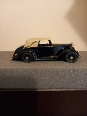 Top Marques 1/43 Scale RC1 - 1939 Daimler 2.5L D/H King George VI WW2 - Black - Image 1 of 4