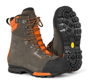 Husqvarna Schnittschutzstiefel / Stiefel / Functional 24 / Größe 43 / 597659343 - Bild 1 von 1
