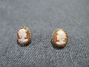 Vintage marked ZZ 14K woman cameo yellow gold small stud earrings