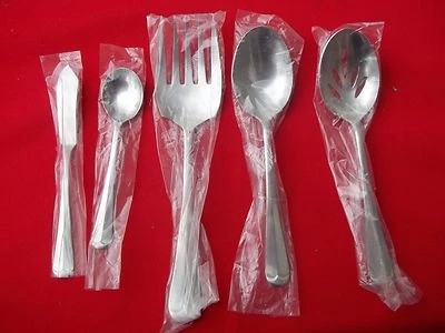 Cucharaditas y piezas para servir con patrón SAGAMORE de Oxford Hall acero inoxidable Japón Foto 1 de 4