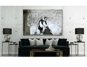 Estampado artístico de pared de lona barrido de Banksy Maid - varios tamaños - Imagen 1 de 5