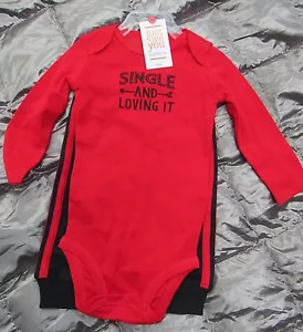 NUEVO CON ETIQUETAS Carter's SINGLE and LOVING IT 2 piezas Conjunto de Pantalones Rojo y Negro Talla NEWBORN o 9 meses - Imagen 1 de 3