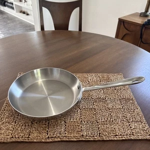All-Clad D5 Stainless-Steel 9-Inch French Skillet - Picture 1 of 10