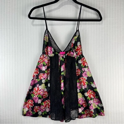 VS Victoria’s Secret Correa de Espagueti Floral Oscuro Borde de Encaje Babydoll Slip Cami Foto 1 de 4