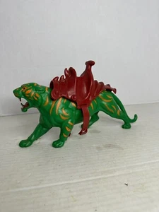 VINTAGE MASTERS OF THE UNIVERSE 1978 BATTLE CAT, CRINGER & RIDING SADDLE 1981 - Picture 1 of 2