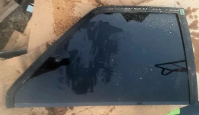 SEE CLEAR  ++ 1984 Buick Skylark 2  door Pass Side  Glass  - OEM USED - - Imagem 1 de 2