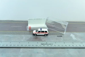 Busch 44610 Chrysler Voyager Van AUSTRIAN Police White HO 1:87 Scale - Picture 1 of 2