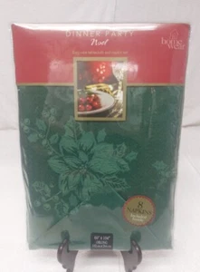 New Home Wear Tablecloth & Napkin Set 60”x104 Oblong Christmas Green Holidays - Picture 1 of 10