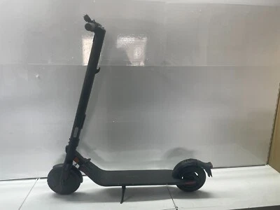 Segway ninebot KickScooter E25D E-Scooter Gefahrene km: 2384 Scooter 215 Wh - Bild 1 von 4