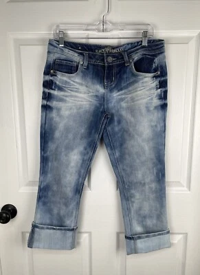 Pantalones de mezclilla elásticos Almost Famous Capri con puños para mujer talla 9 Foto 1 de 4