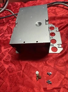 Mac 128K 512K Plus Diskettenlaufwerk Halterung mit Schrauben 3,5" Apple Macintosh - Bild 1 von 6