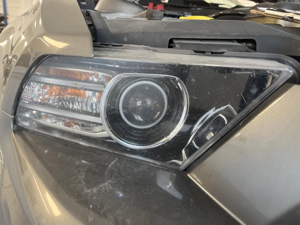 Conjunto de faros derechos usados se adapta a: Ford Mustang 2013 xenón HID grado derecho A Foto 1 de 4