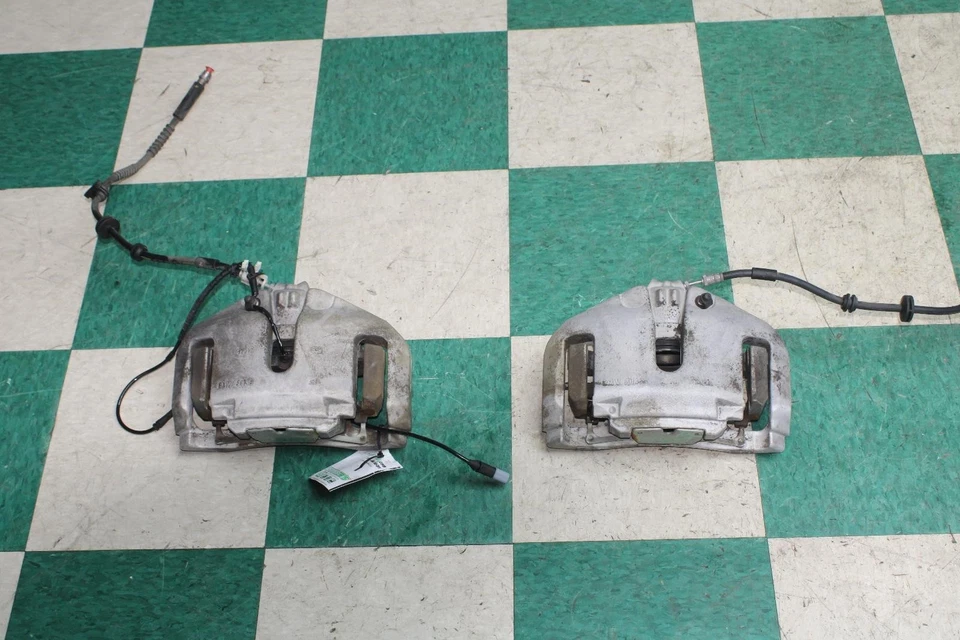 09-15 BMW 750i Front Pair Driver Left Passenger Right Brake Calipers OEM WTY OE Foto 1 de 4