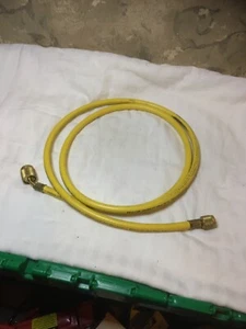 New Yellow Jacket 72", Yellow, Plus II 1/4" Charging Hose 4000 PSI - Picture 1 of 10