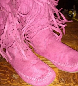 Minnetonka Pink Faux Suede Triple Fringe Layers Zip Up Moccasin Boots Girls 3 - Picture 1 of 7