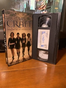 The Craft (VHS, 1996) Fairuza Balk Neve Campbell - Picture 1 of 2