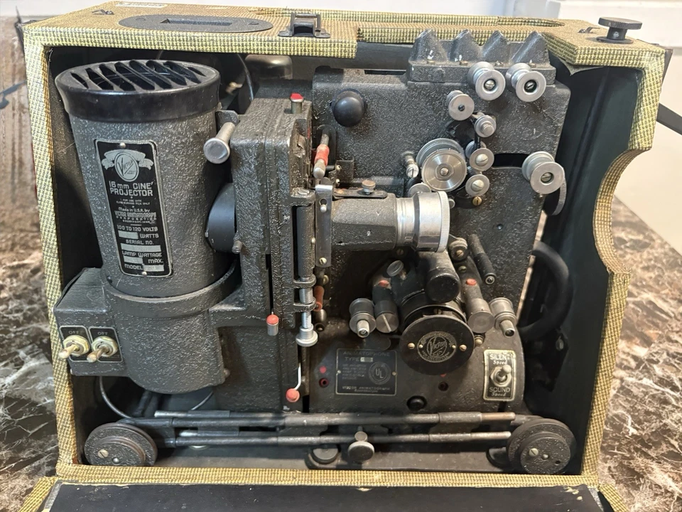 Proyector y altavoz Victor Triumph 60 con documentos - Amplificador de tubo vintage belleza Foto 1 de 4