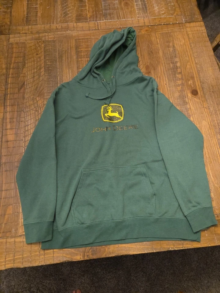 Sudadera John Deere con letras brillantes Foto 1 de 4