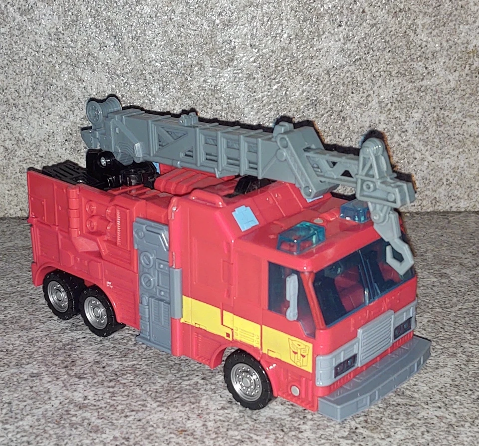 Transformers Evac Squad Protectobot HOT SPOT Complete Voyager aoe - Image 1 of 3