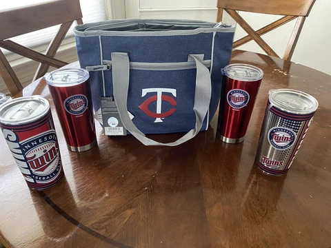New! MLB Minnesota Twins Tumblers And Cooler Lot Cover