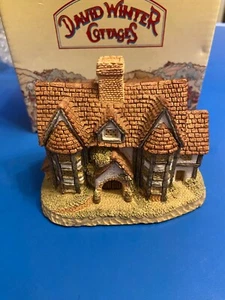 David Winter Shirehall con caja The Deed 1985 338f - Imagen 1 de 5