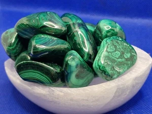 MALACHITE EXTRA mis grande Burattato Energia Olistico Chakra Cristalloterapia ki - Picture 1 of 3