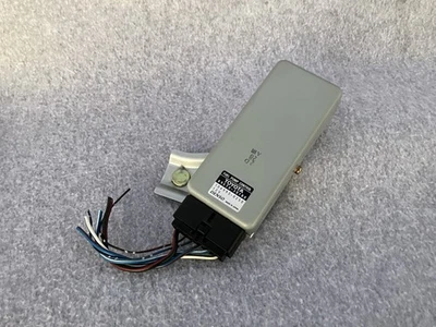 Módulo de control de bomba de combustible Lexus GS300 GS400 1998-2005 89570-30180 Foto 1 de 4