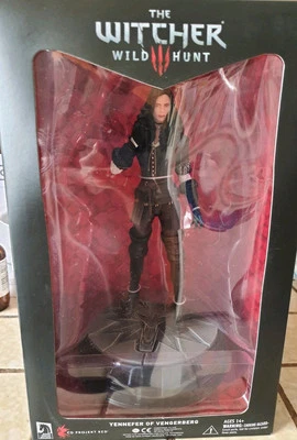 Dark Horse The Witcher 3 Wild Hunt Yennefer Statue Series 1 - Image 1 of 3