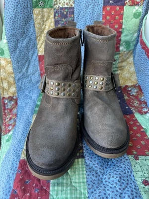 Josef Seibel Toni Suede Studded Embellished Harness Ankle Heel Booties Size 38 — 第 1/4 张图片