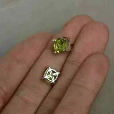 2Ct Cushion Cut Lab Created Peridot Women's Stud Earring 14k White Gold Plated. - Image 1 of 4
