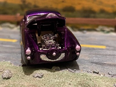 Racing Champions 1951 Studebaker Hot Rod Magazine 1:60 Scale Issue #96 - Image 1 of 4