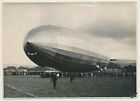 121167, Foto: Luftschiff LZ-127 "Graf Zeppelin" auf einem Flugplatz