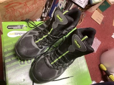 Nevados Mens Hiking Boots  Black, green (Size 11) - Image 1 of 4