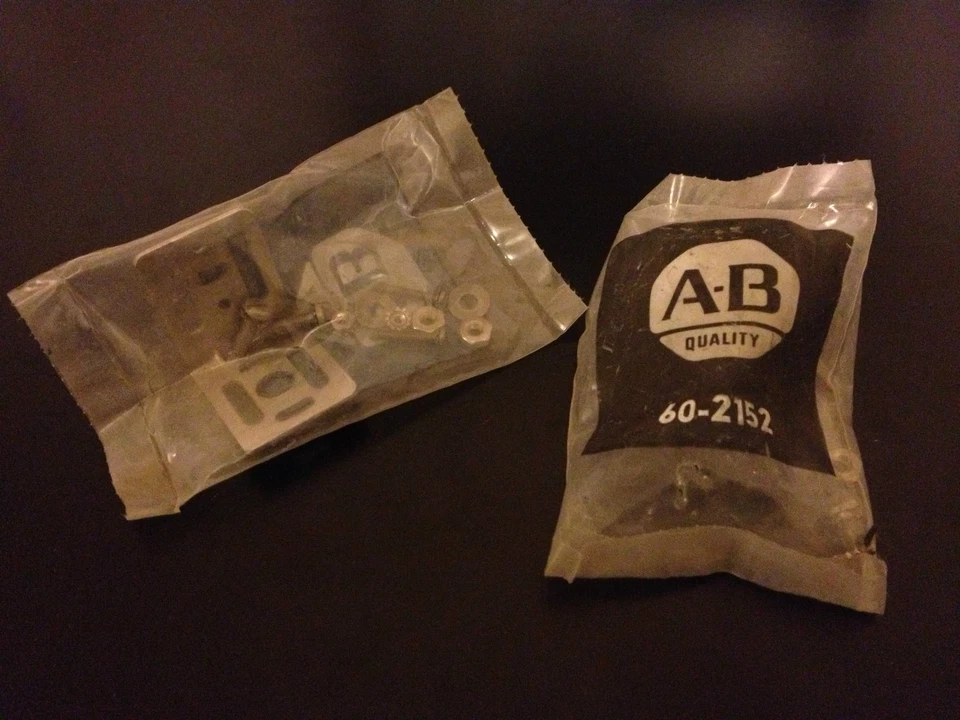 Rockwell Automation Allen-Bradley 60-2152 Bracket Right Angle 90deg *BRAND NEW* - Image 1 of 1