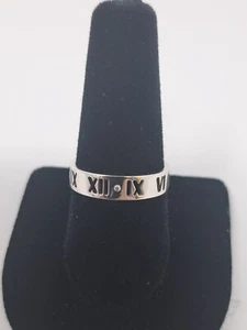 Tiffany Co 18k Weißgold Diamant durchbohrt Atlas Ring römische Ziffer Größe 9,25 - Bild 1 von 2