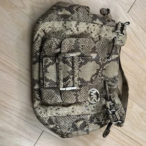 MICHAEL Michael Kors Dottie Large Bucket Bag Natural/Snake Lightly Used - Picture 1 of 6