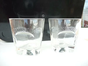 2 pz bicchieri John Jameson whisky limitati J logo emblema irlandese usati rari - Foto 1 di 8