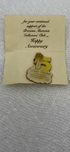 Enesco Precious Moments 5 Jahre Mitglied Jubiläum Collectors Club DANKE Pin - Bild 1 von 8