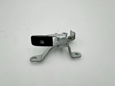 Interruptor de puerta de combustible Mazda CX-5 2013-2016 tapa de gas botón de liberación control OEM Foto 1 de 4